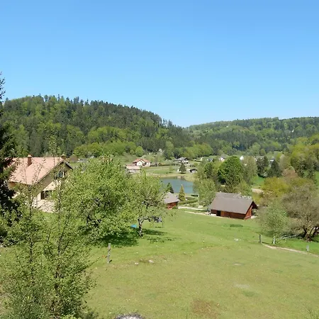 In Near Forest & Lakes Hébergement de vacances