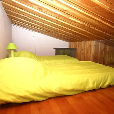 Holiday home Cosy With Garden In *