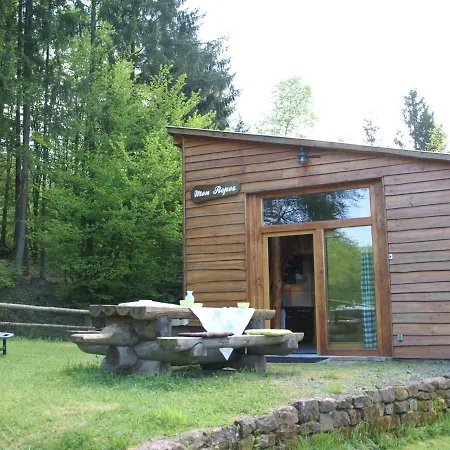 Cosy With Garden In *